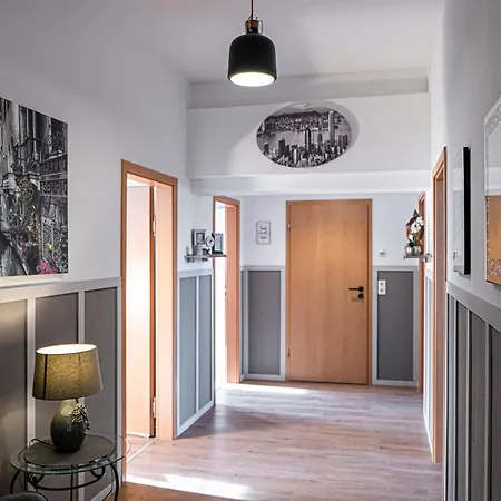 Appartamento Grosszuegiges Fuer Gruppen Im Zentrum Von Eisenach